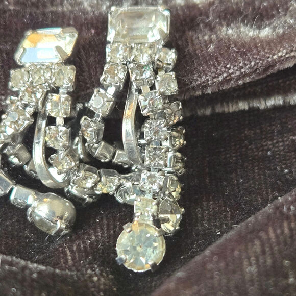 Vintage 1930's Art Deco Style Rhinestone Fringe Clip Earrings Silver tone Metal - Picture 3 of 4